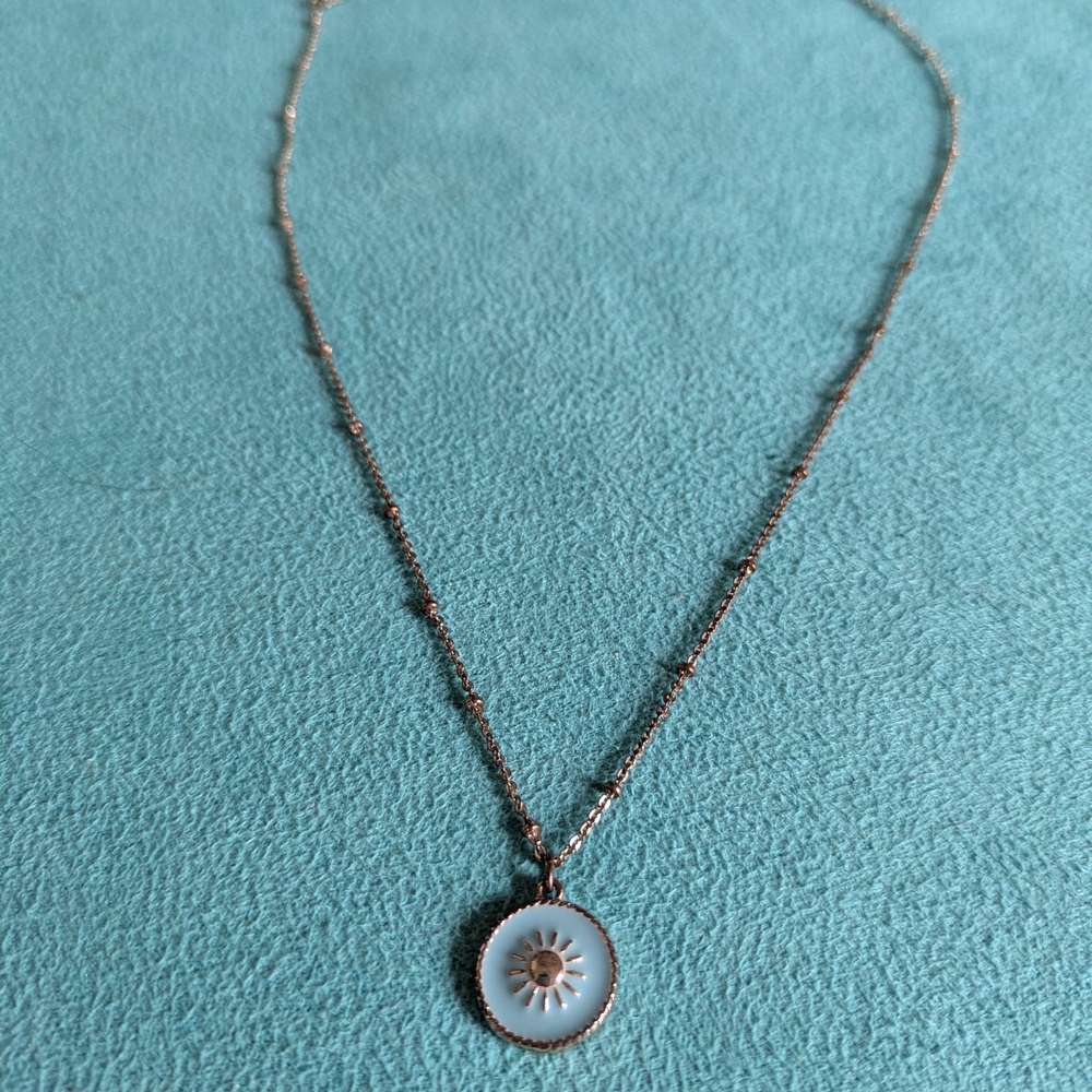 Elegant Gold Sun Pendant Necklace